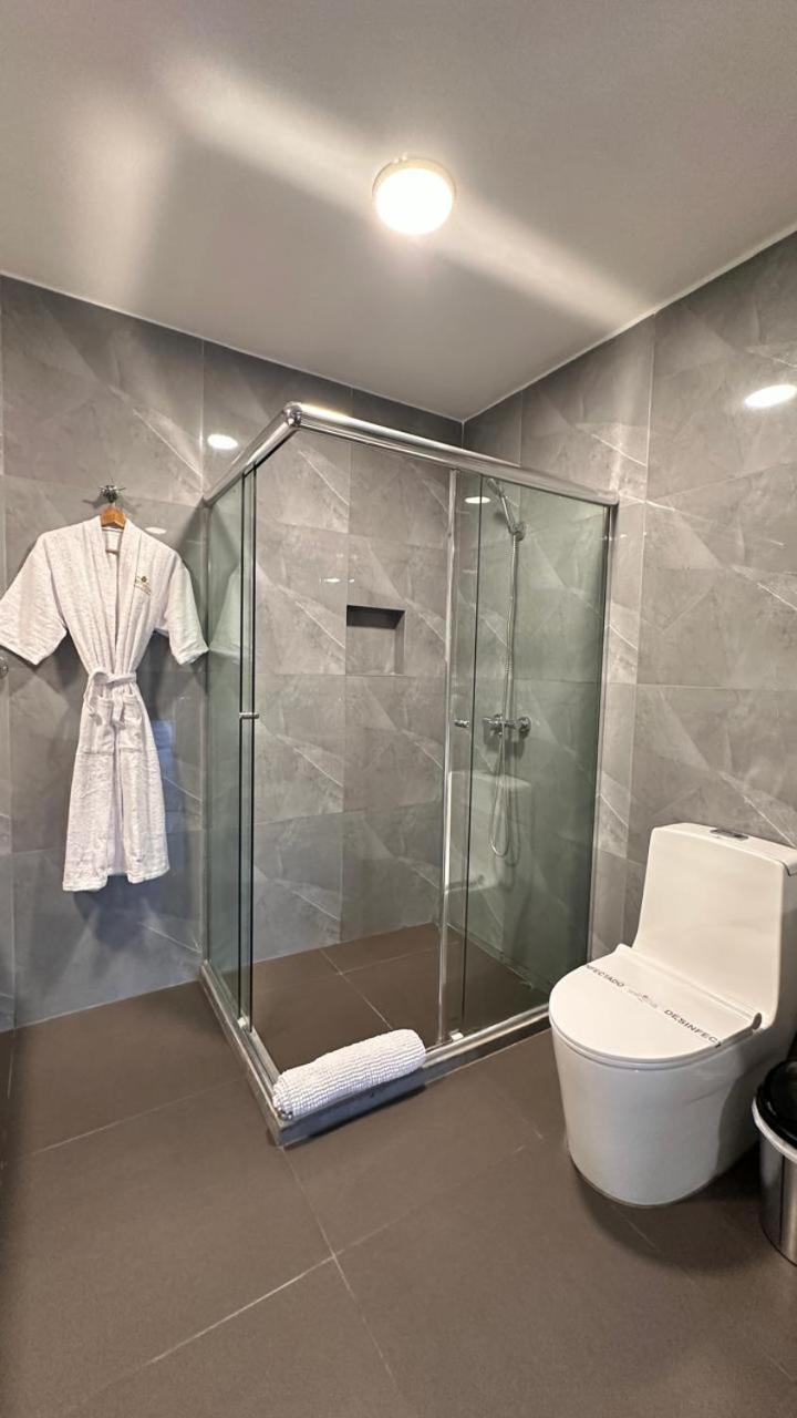 Serenzza Hotel Лима Екстериор снимка