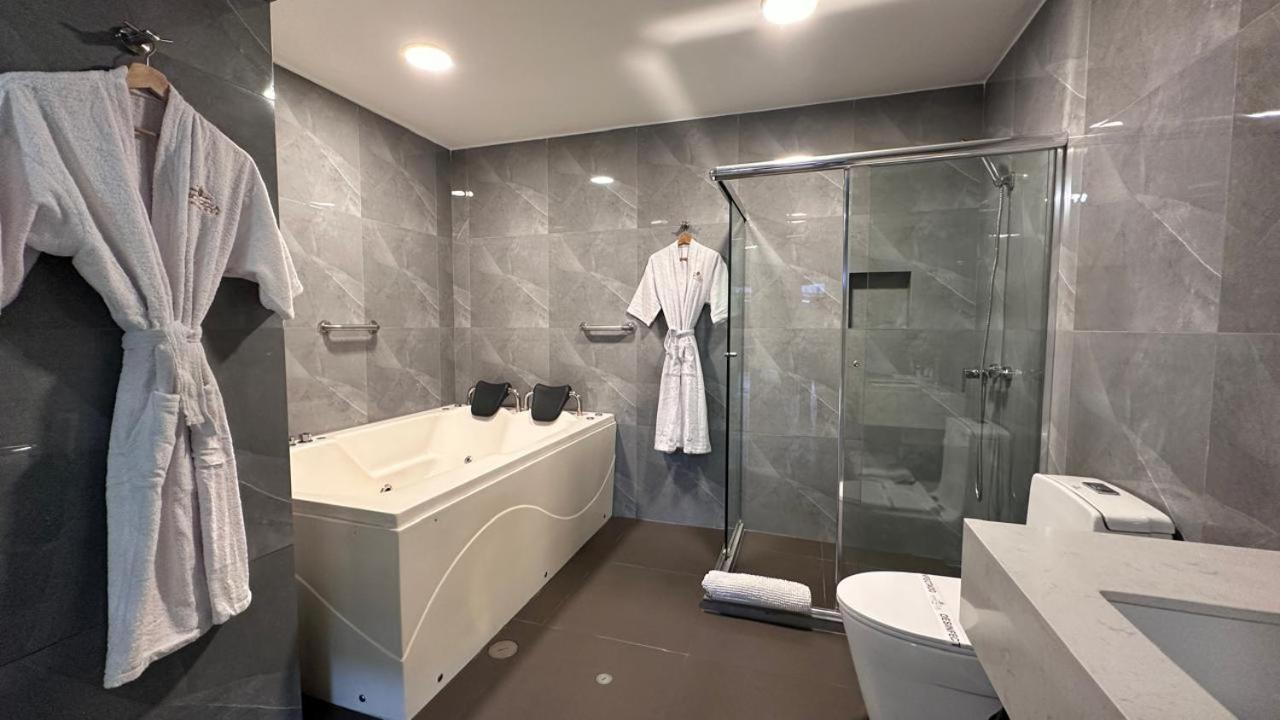 Serenzza Hotel Лима Екстериор снимка